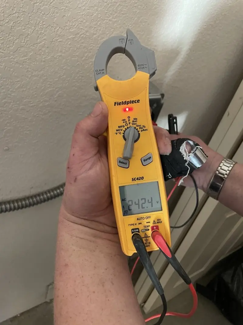 Voltage testing with clamp meter during Aluminum Wiring Replacement in Collegeville